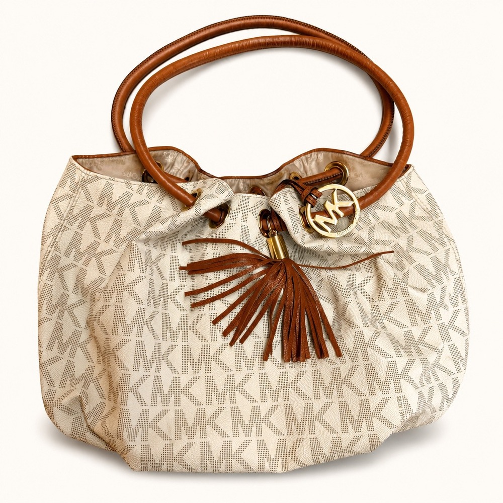 Michael Kors East West‎ Ring Tote Vanilla Drawstring Tassel Shoulder Bag Travel